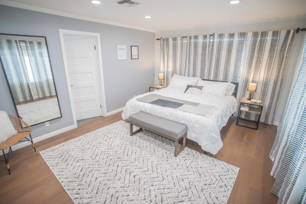 Enchanting Sherman Oaks Home With Pool Permit #Hsr Two One Zero Zero 2605 Los Angeles Bagian luar foto